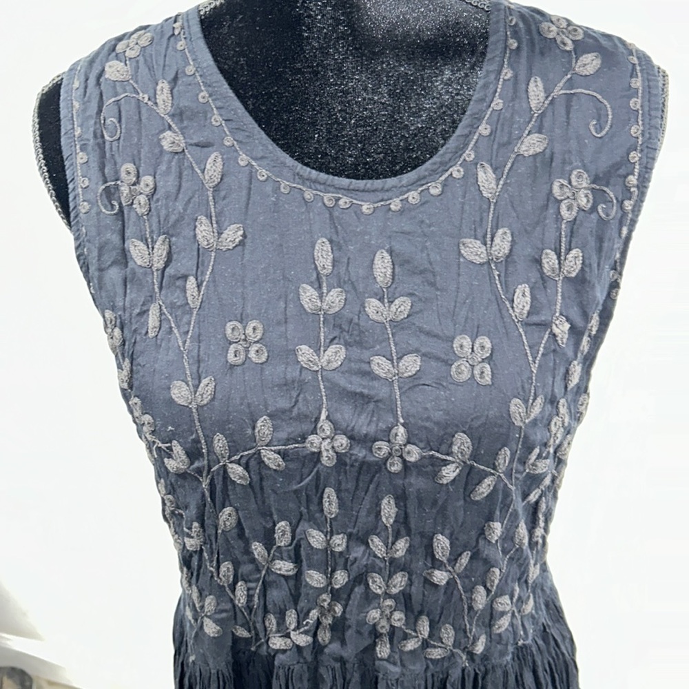 The Avenue Crinkle dress. (1173)